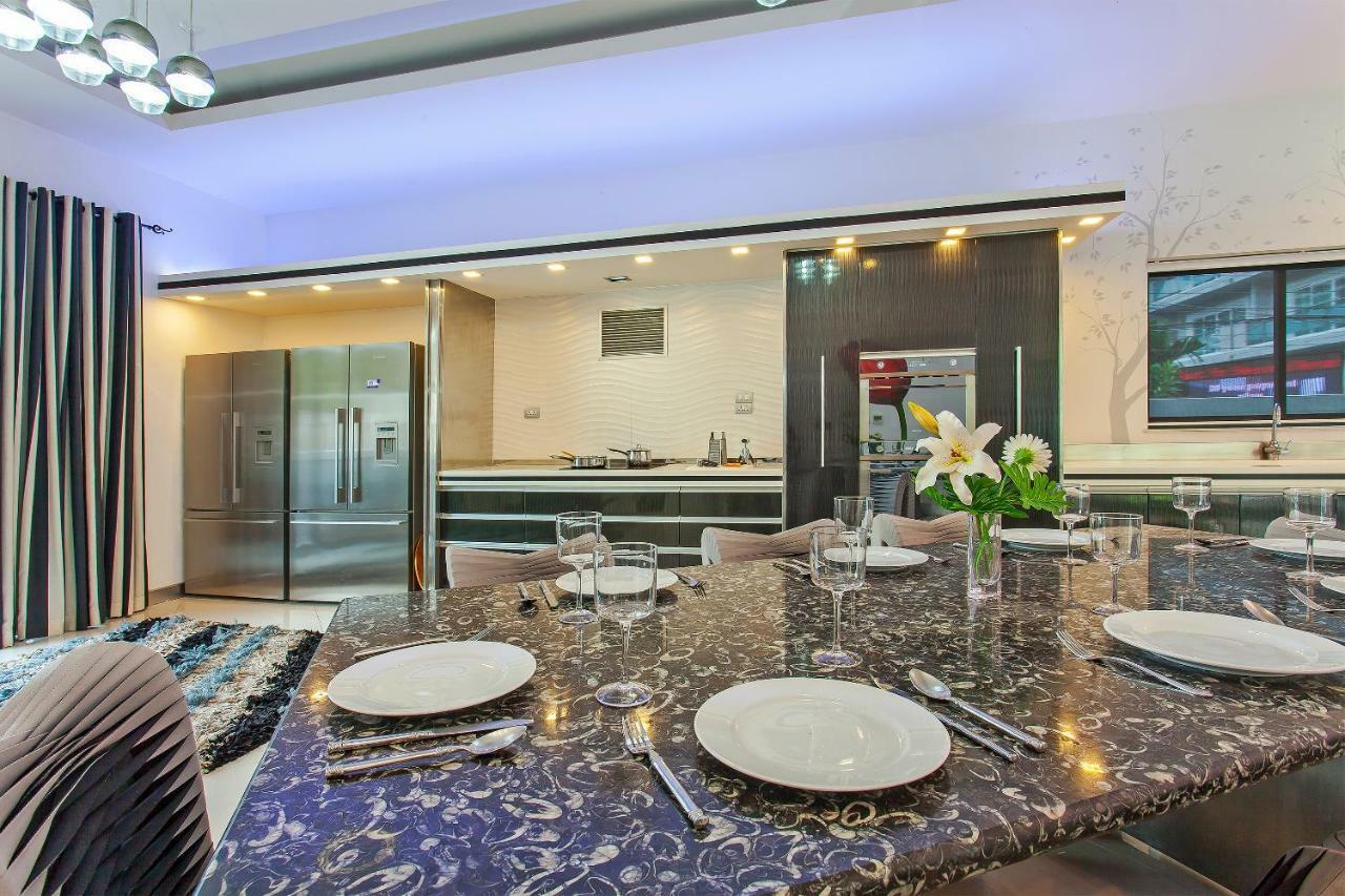 Royale Grand Villa Pattaya Exterior foto